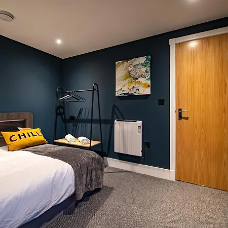 The Nest - Luxury 16 Person Apt W Jacuzzi & Parking Blackpool Exterior photo