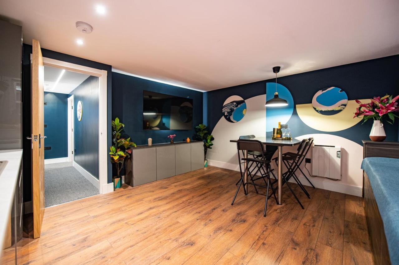 The Nest - Luxury 16 Person W Jacuzzi & Parking Apartamento *