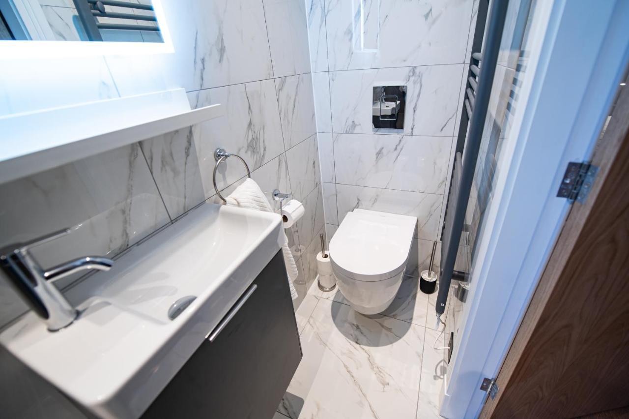 The Nest - Luxury 16 Person W Jacuzzi & Parking Apartamento *