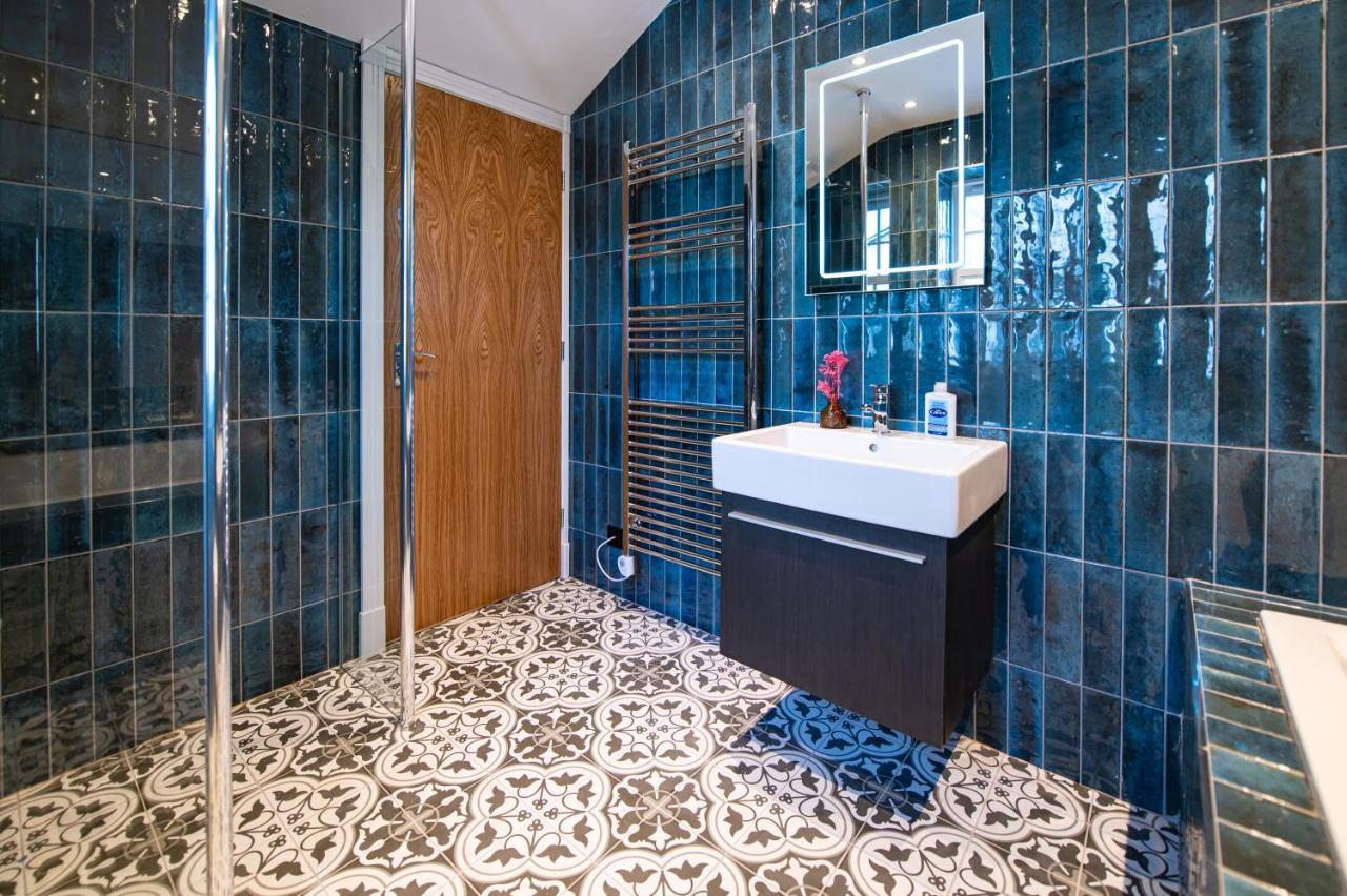 Apartamento The Nest - Luxury 16 Person W Jacuzzi & Parking *